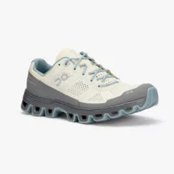 ON WOMENS CLOUDVENTURE RUNNING SHOE