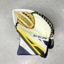 CCM CG EXTREME FLEX PRO 4 SENIOR TRAPPER WHT/NVY/YLW