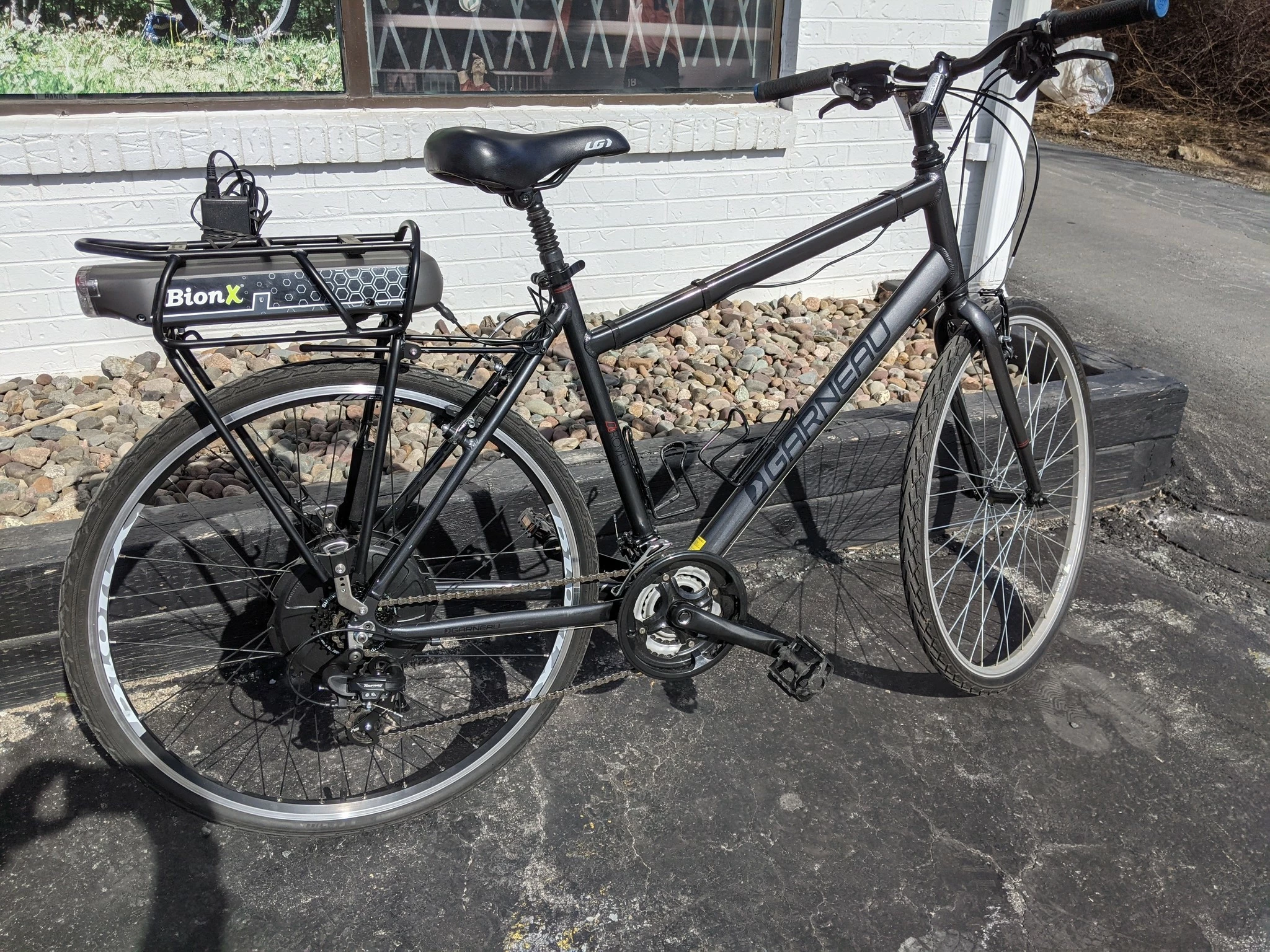 *Used Bike* LG Rover Lrg frame with New BionX Kit (NO WARRANTY) 1 *Used Bike* LG Rover Lrg frame with New BionX Kit (NO WARRANTY)